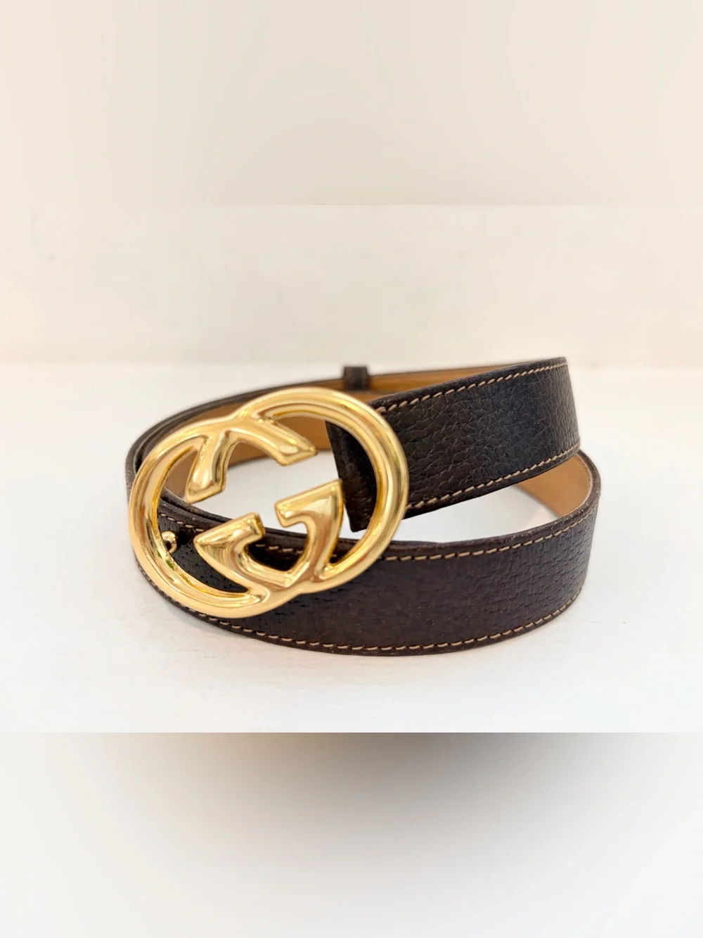 Auth Vintage Gucci GG Skinny Brown Leather Belt Gold Buckle 70/28